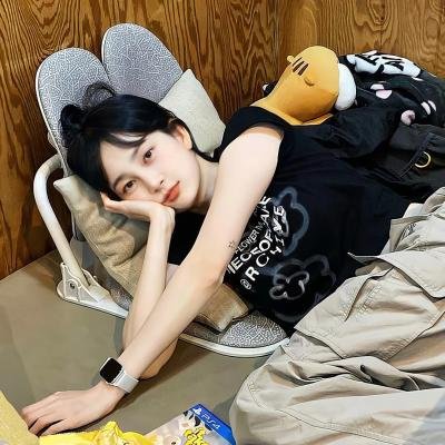 妓女。演员。皮条客